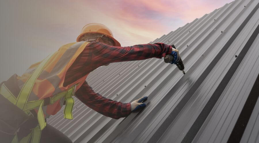 Professional gutter cleaning in Rose Hill, NC